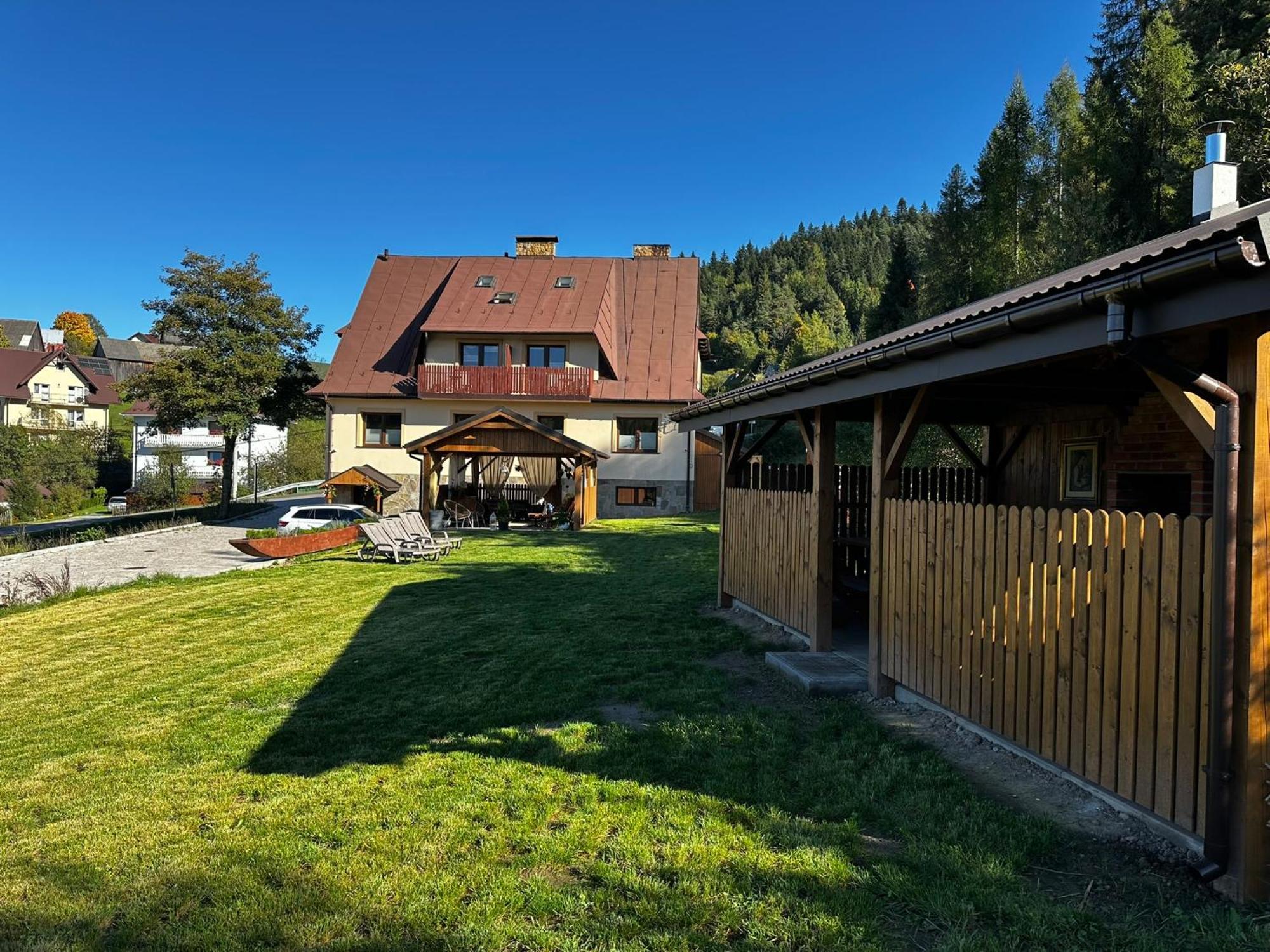 Gosciniec Stara Szkola Otel Haluszowa Dış mekan fotoğraf
