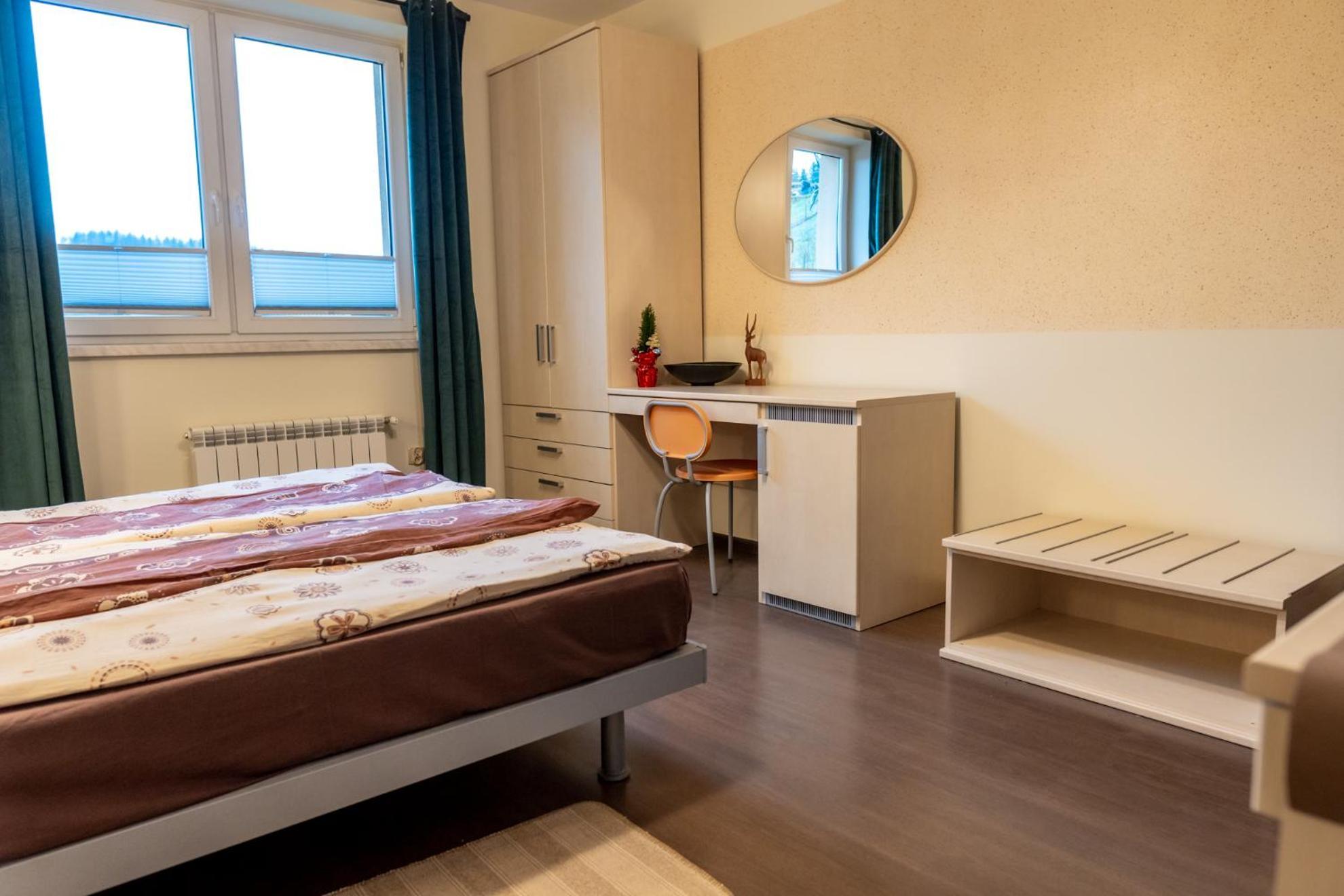 Gosciniec Stara Szkola Otel Haluszowa Dış mekan fotoğraf