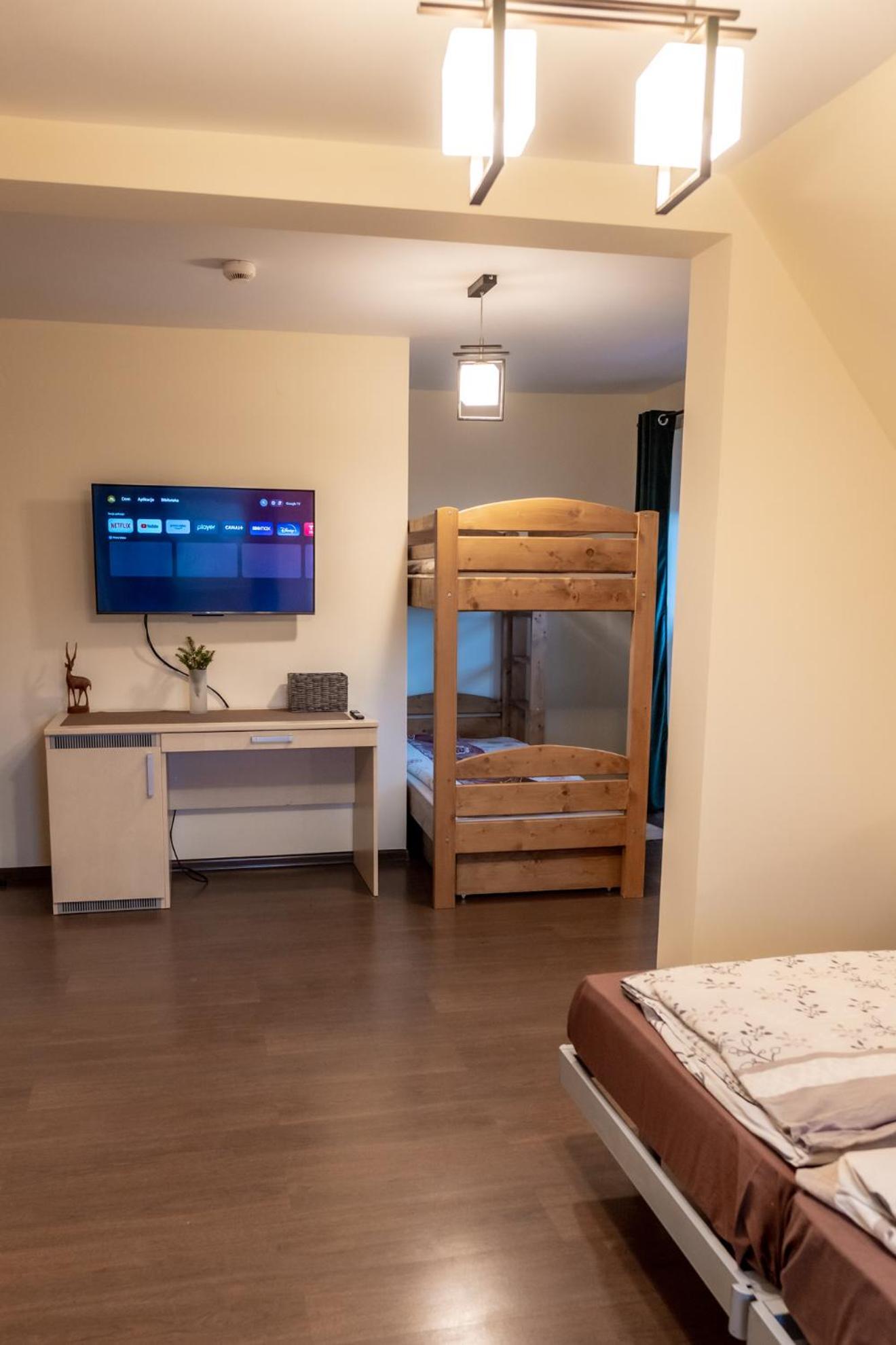 Gosciniec Stara Szkola Otel Haluszowa Dış mekan fotoğraf