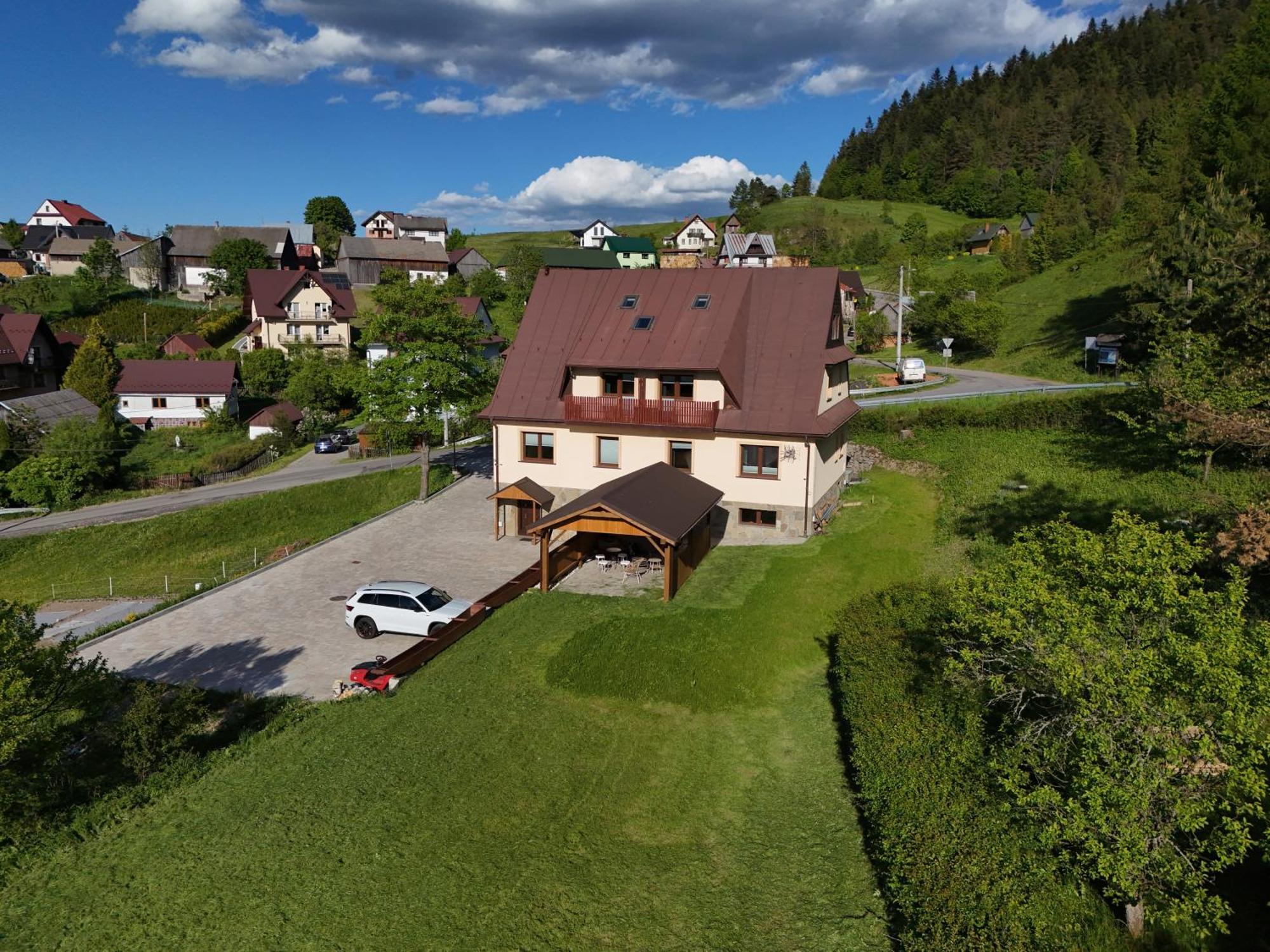 Gosciniec Stara Szkola Otel Haluszowa Dış mekan fotoğraf